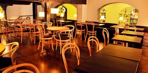 Las sillas Thonet en el restaurante Agüelo 013